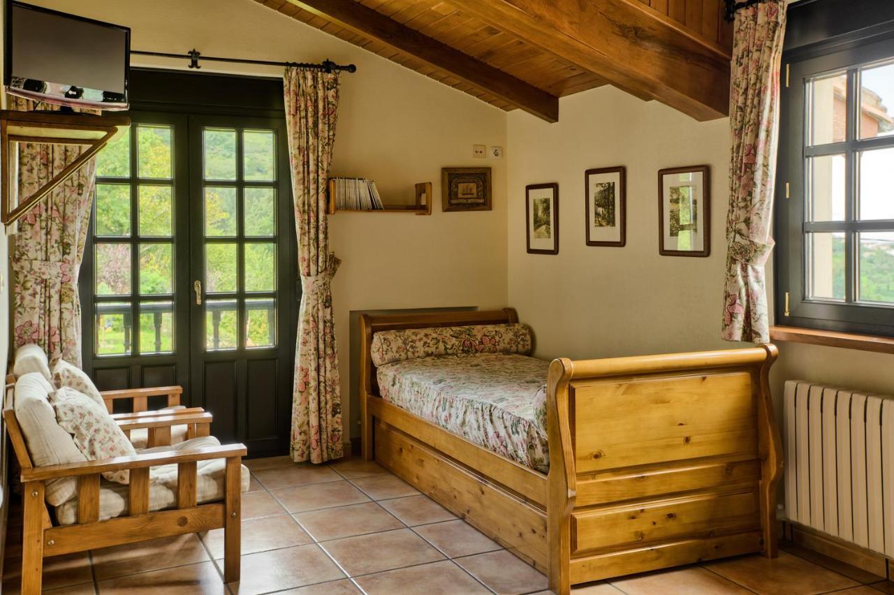 Casas Rurales El Llugaron Миравальес Экстерьер фото