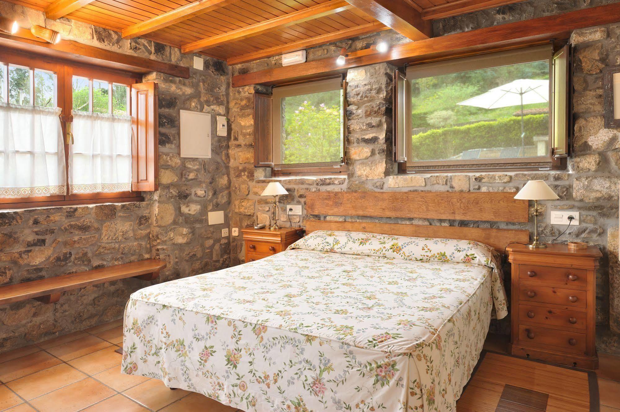 Casas Rurales El Llugaron Миравальес Экстерьер фото